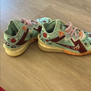 Nike LeBron 18 Low Mimi Plange Daughters Floral